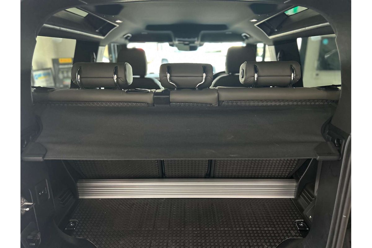2022 Land Rover Defender 90 P300 S L663
