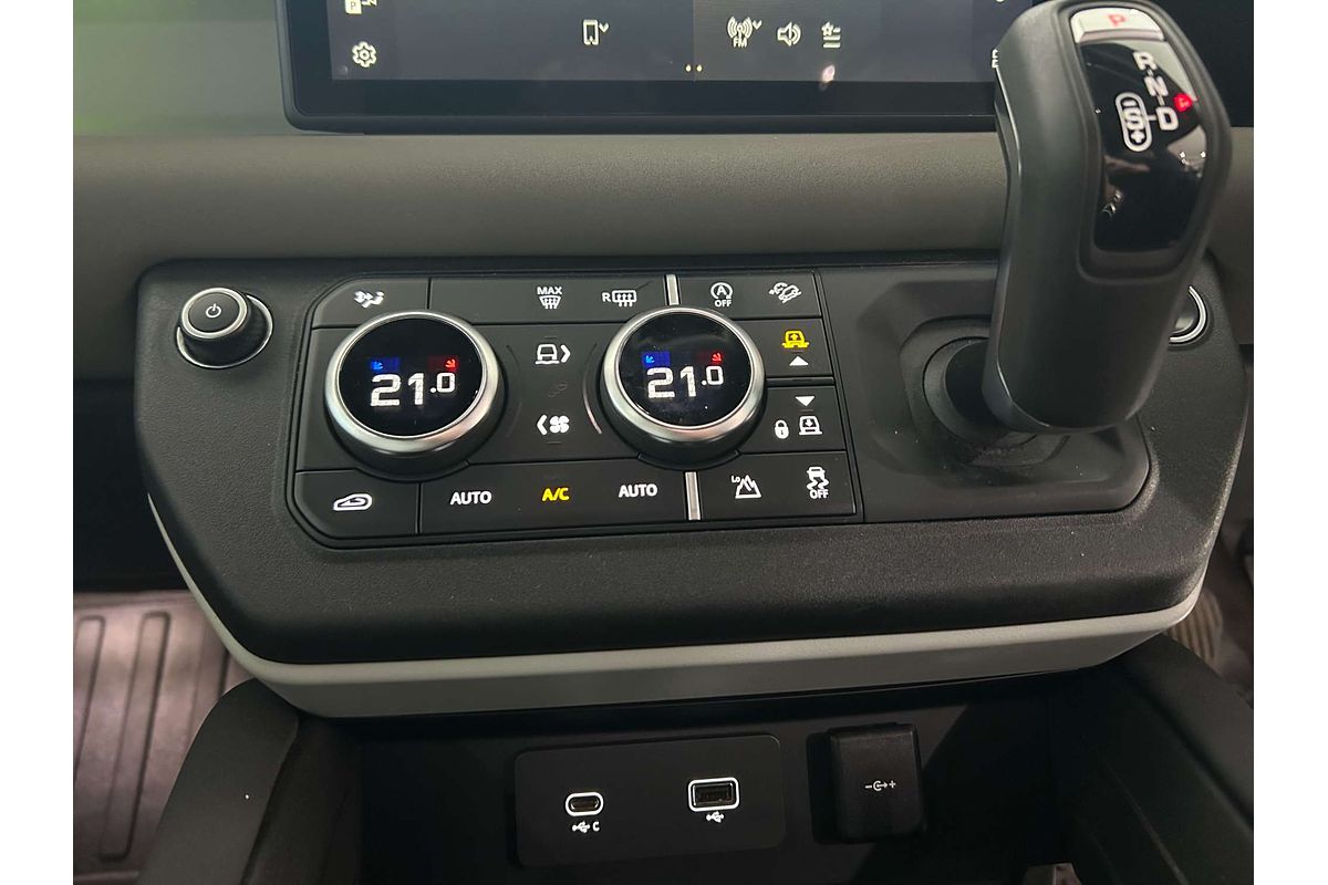 2022 Land Rover Defender 90 P300 S L663