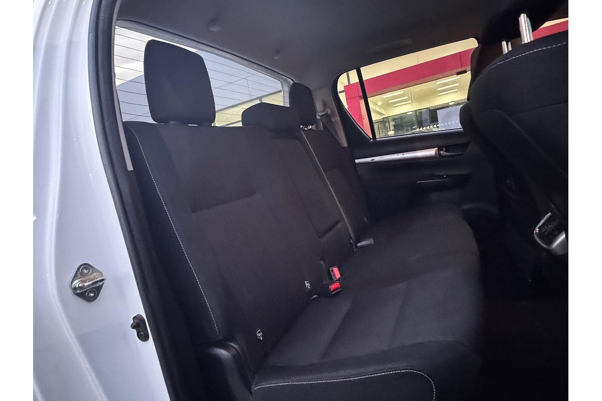 2019 Toyota Hilux SR5 GUN126R 4X4