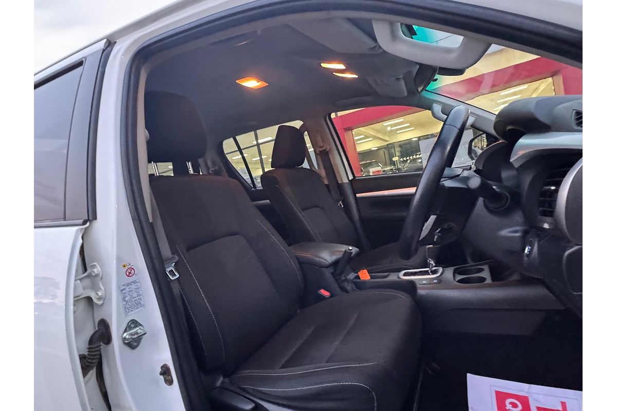 2019 Toyota Hilux SR5 GUN126R 4X4