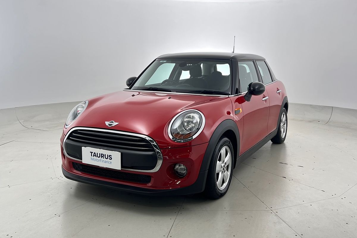 2016 MINI Hatch Cooper F55