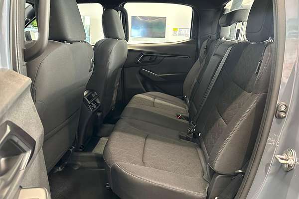 2025 Isuzu D-MAX X-RIDER 4X4