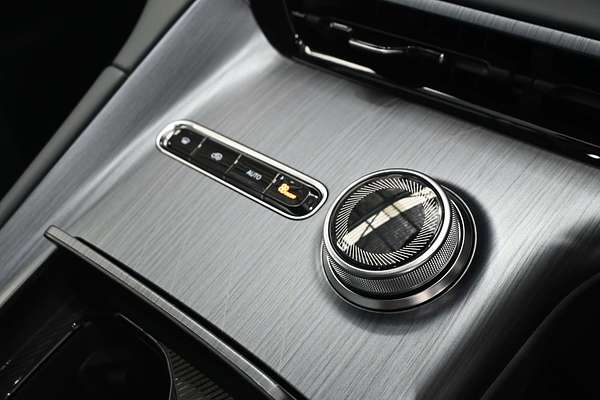 2025 Geely EX5