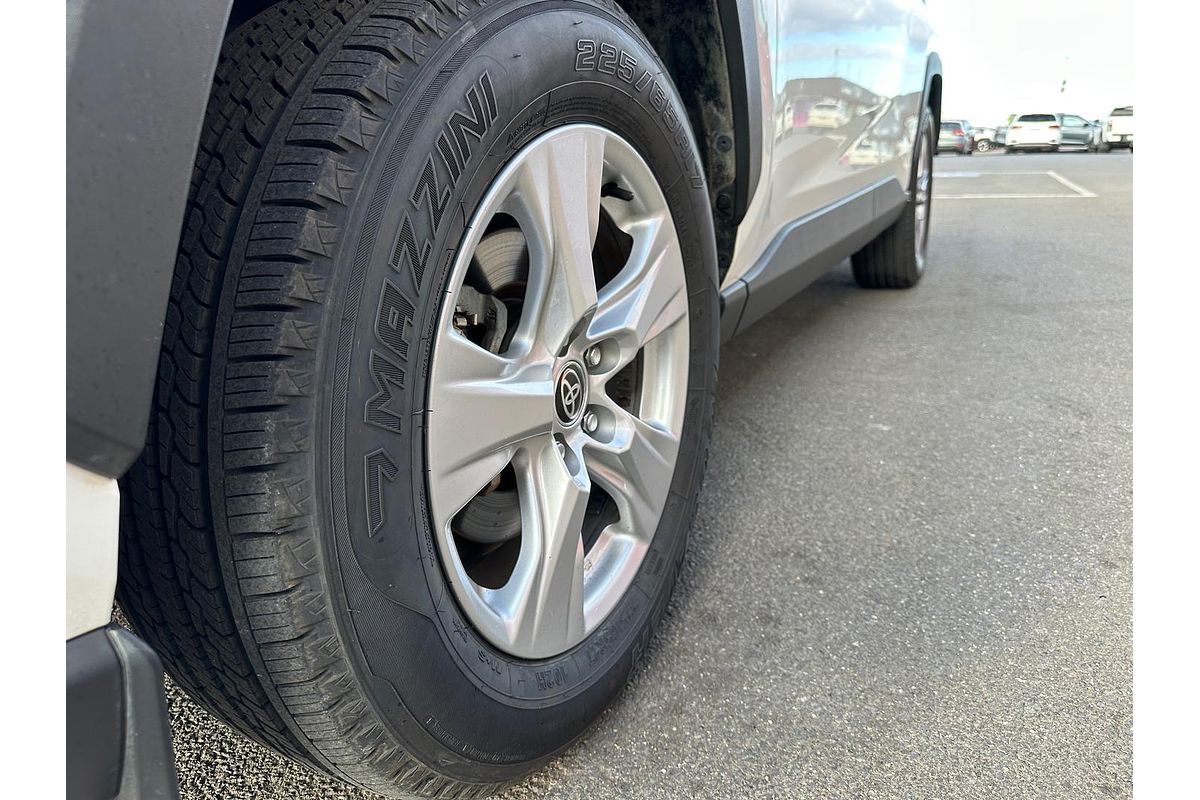 2020 Toyota RAV4 GX AXAH54R