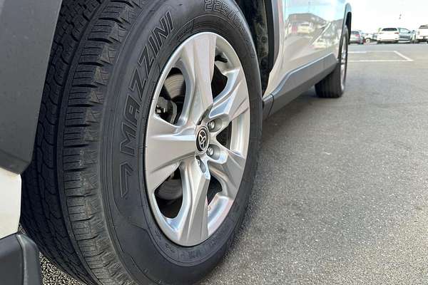 2020 Toyota RAV4 GX AXAH54R