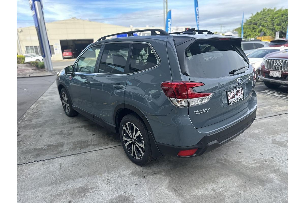 2024 Subaru Forester 2.5i Premium S5