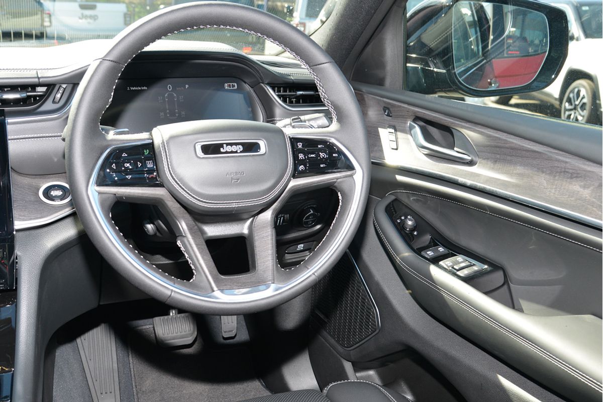 2023 Jeep Grand Cherokee Overland WL