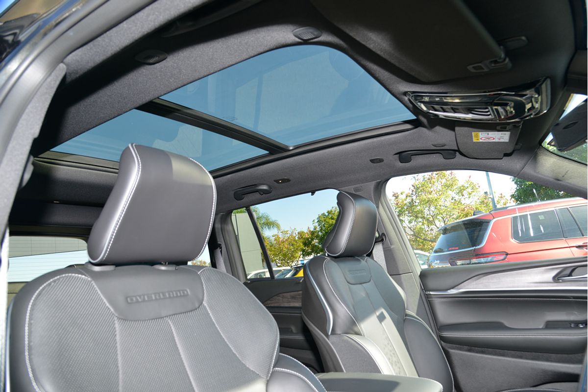 2023 Jeep Grand Cherokee Overland WL