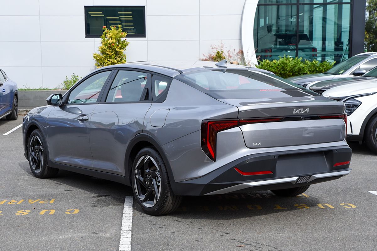 2025 Kia K4 Sport+ CL4m