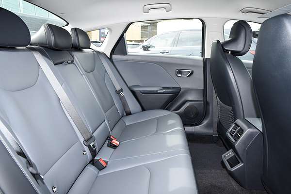 2025 Kia K4 Sport+ CL4m