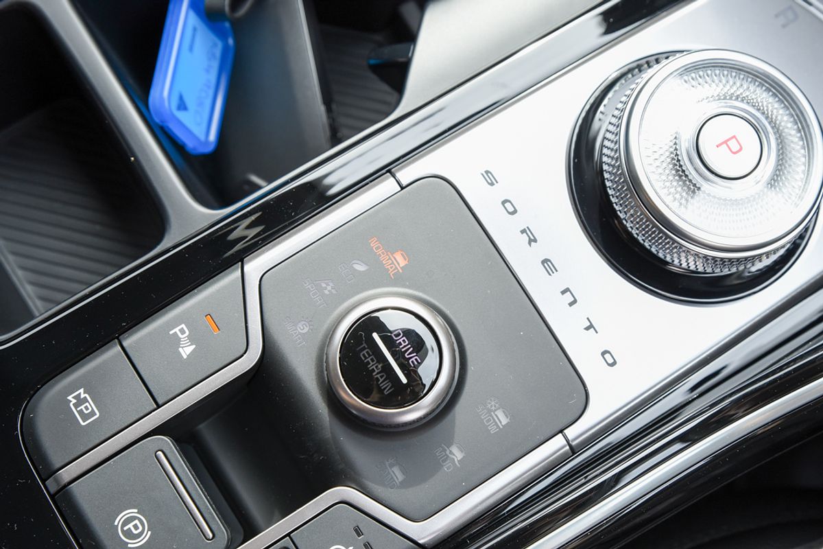 2025 Kia Sorento Sport+ MQ4 PE