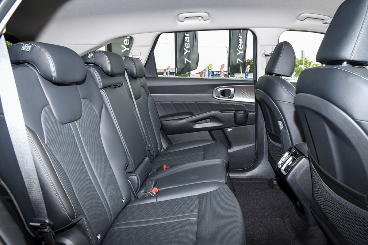 2025 Kia Sorento Sport+ MQ4 PE