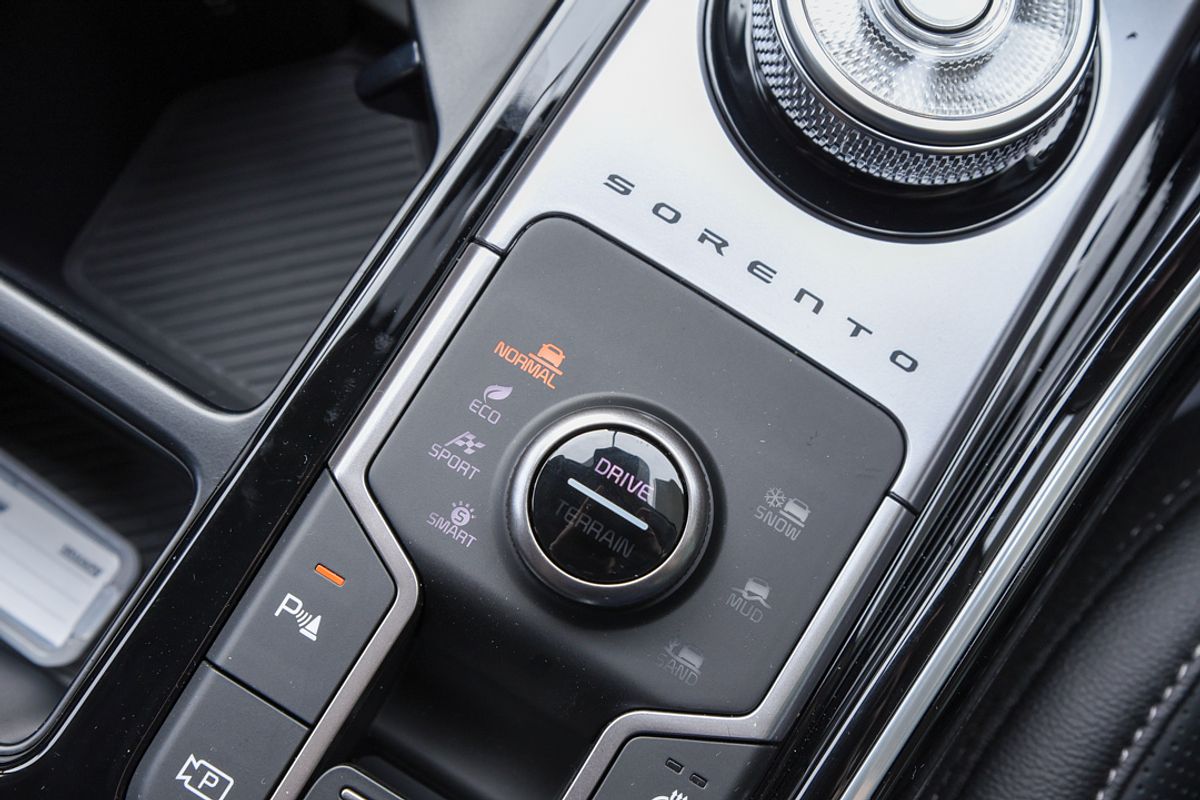 2025 Kia Sorento Sport+ MQ4 PE