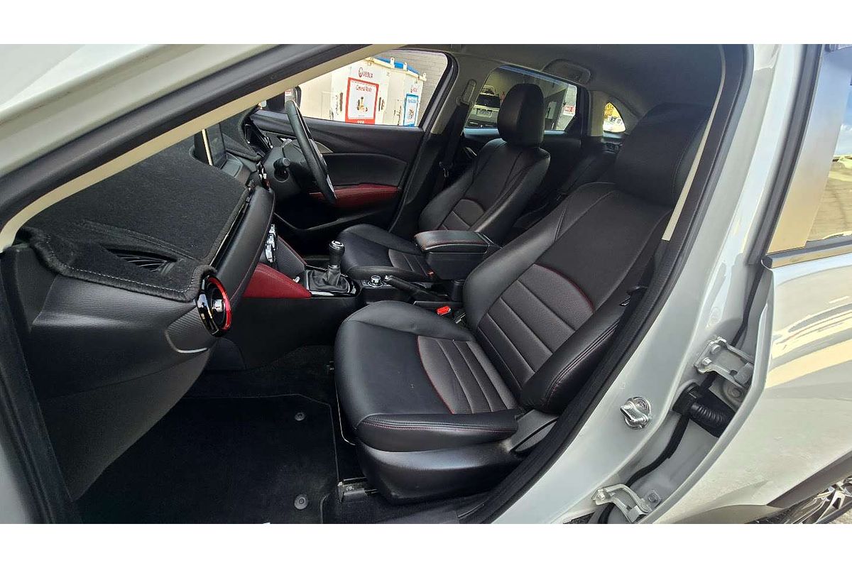 2015 Mazda CX-3 sTouring DK