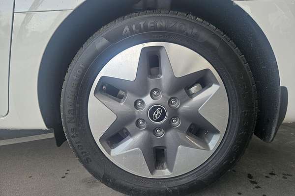 2022 Hyundai STARIA Highlander US4.V1