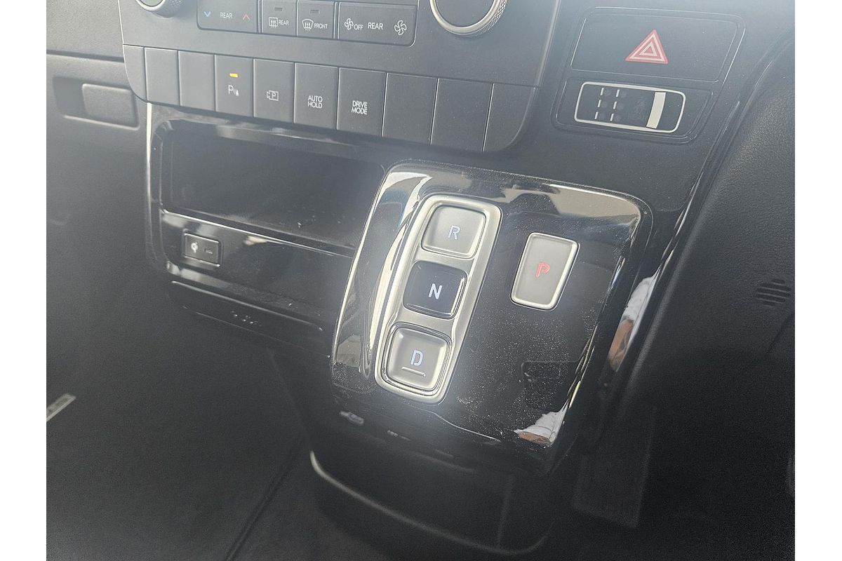 2022 Hyundai STARIA Highlander US4.V1