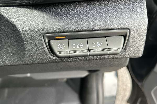 2025 Renault Trafic Crew Lifestyle X82 LWB
