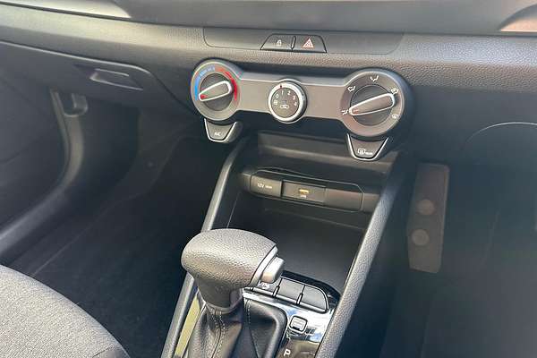 2022 Kia Stonic S YB