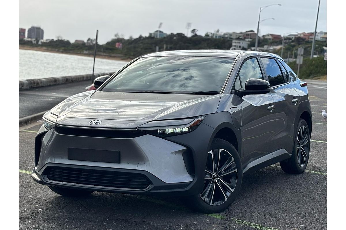 2024 Toyota bZ4X XEAM10R