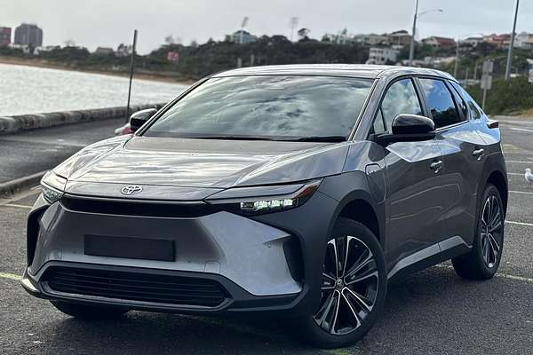 2024 Toyota bZ4X XEAM10R