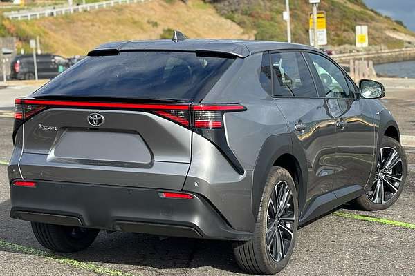 2024 Toyota bZ4X XEAM10R