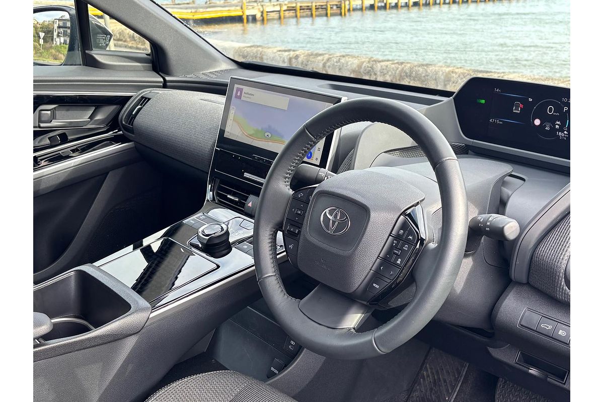 2024 Toyota bZ4X XEAM10R