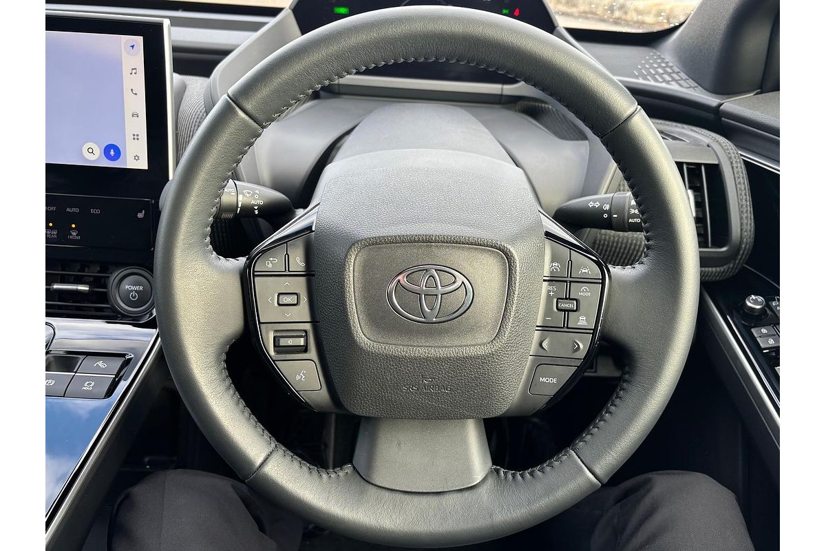 2024 Toyota bZ4X XEAM10R