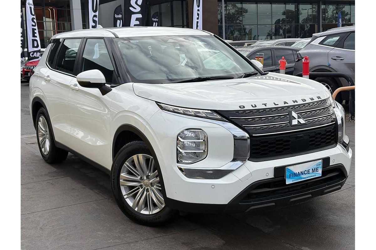 2022 Mitsubishi Outlander ES ZM