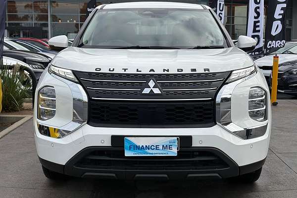 2022 Mitsubishi Outlander ES ZM
