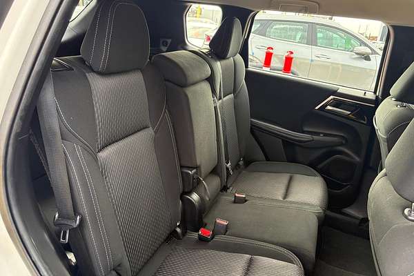 2022 Mitsubishi Outlander ES ZM