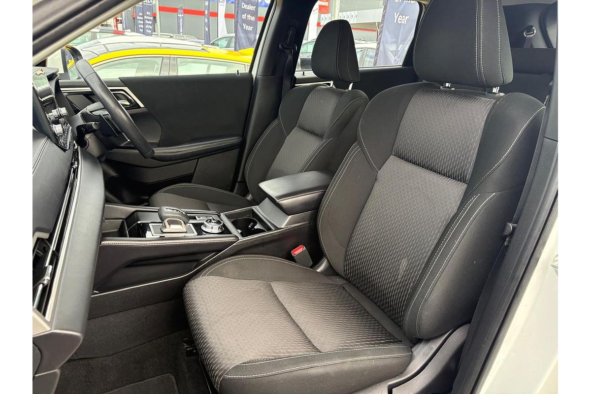 2022 Mitsubishi Outlander ES ZM