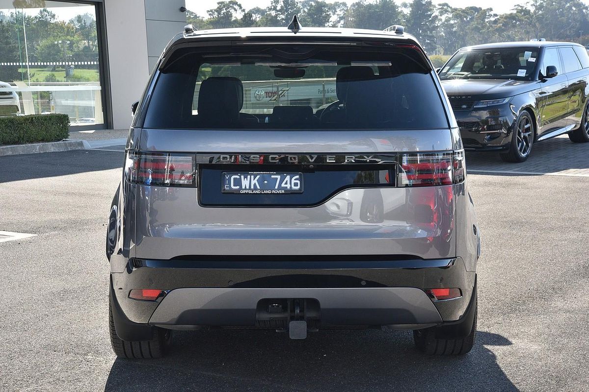 2024 Land Rover Discovery D300 Dynamic SE Series 5