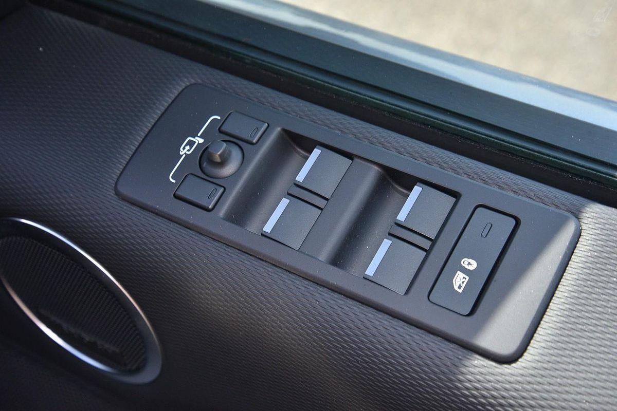 2024 Land Rover Discovery D300 Dynamic SE Series 5
