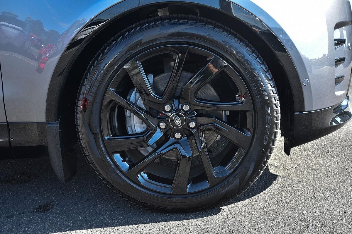 2024 Land Rover Discovery D300 Dynamic SE Series 5