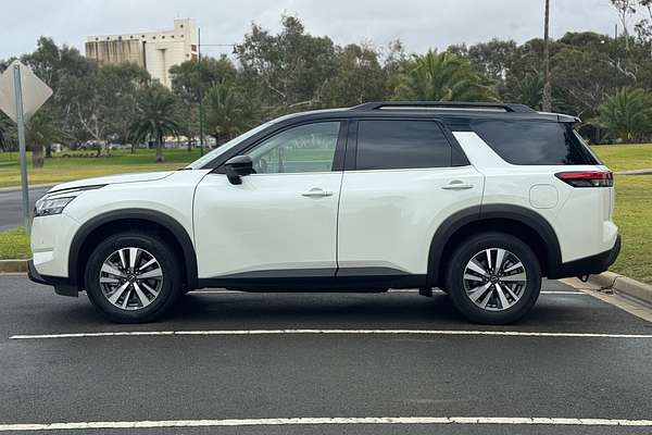 2025 Nissan Pathfinder Ti R53