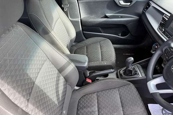 2017 Kia Rio S YB