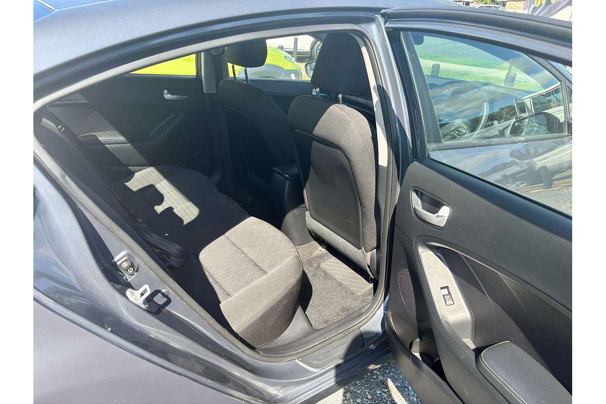 2015 Kia Cerato S YD