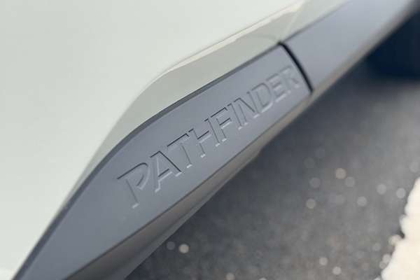 2025 Nissan Pathfinder Ti R53
