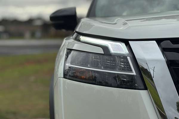 2025 Nissan Pathfinder Ti R53