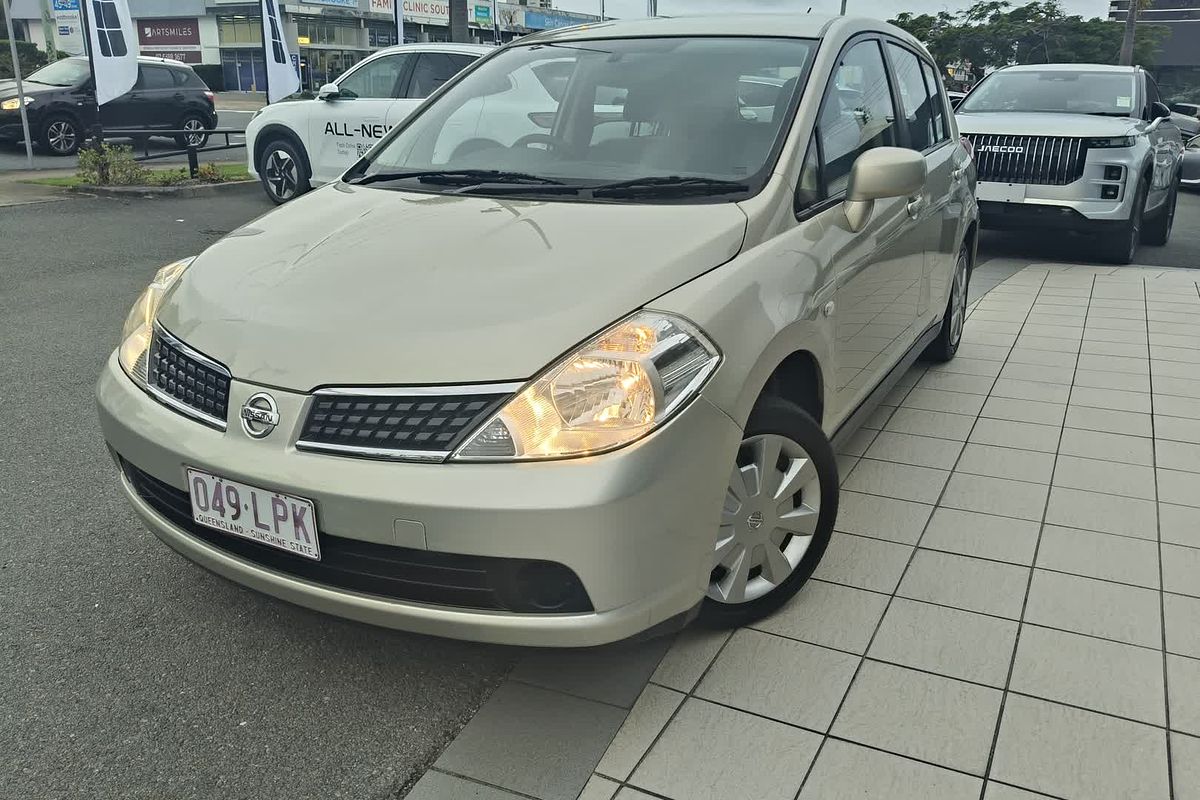 2008 Nissan Tiida ST C11