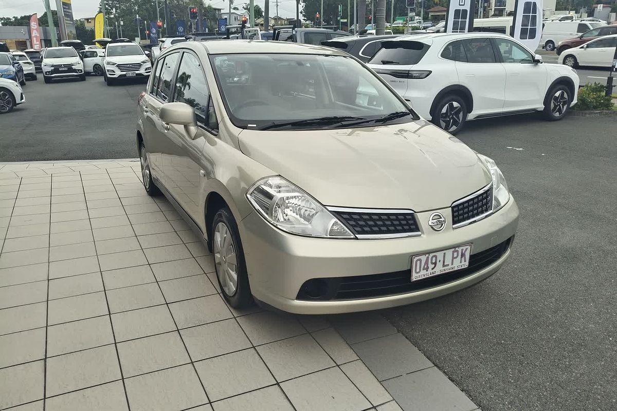 2008 Nissan Tiida ST C11
