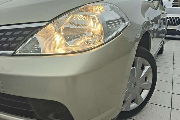 2008 Nissan Tiida ST C11