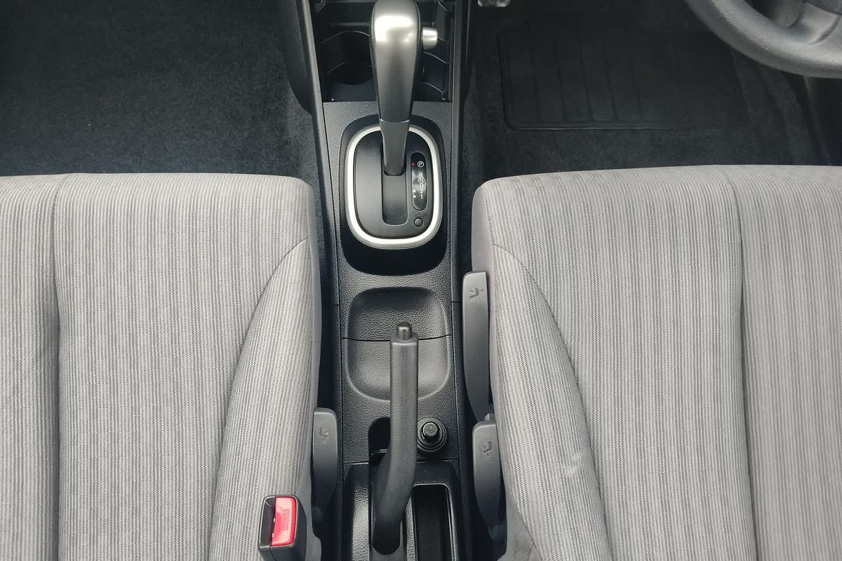 2008 Nissan Tiida ST C11
