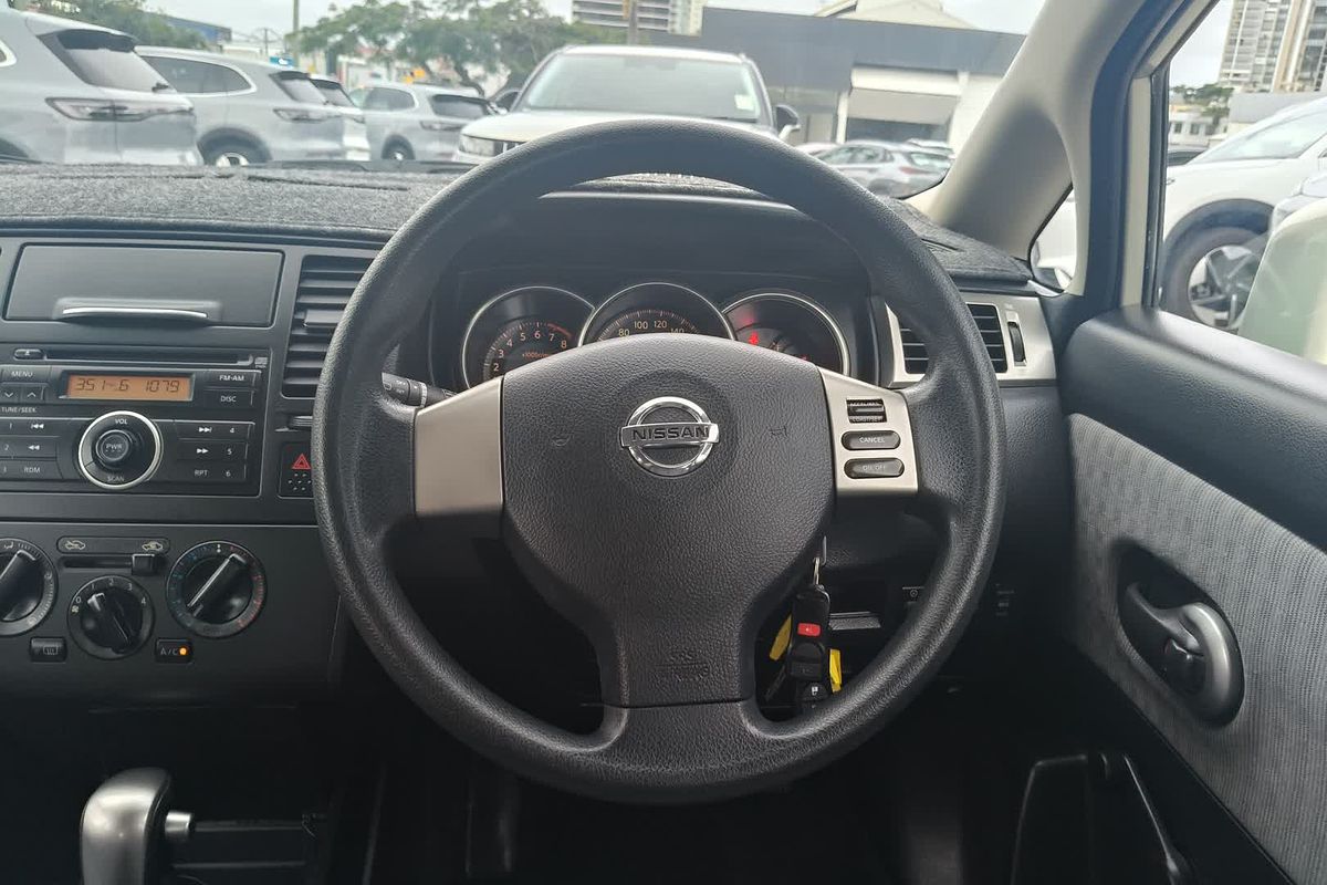2008 Nissan Tiida ST C11