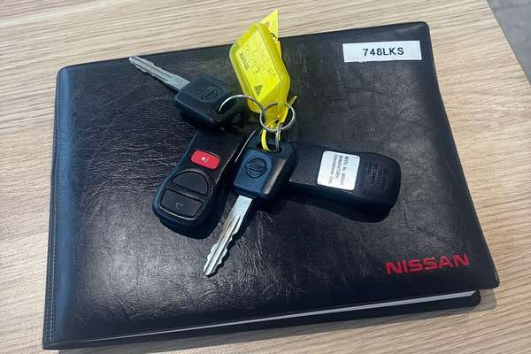 2008 Nissan Tiida ST C11