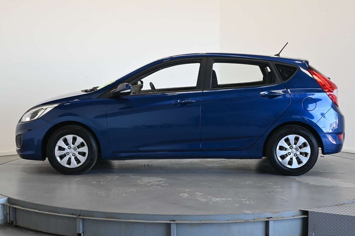 2016 Hyundai Accent Active RB4