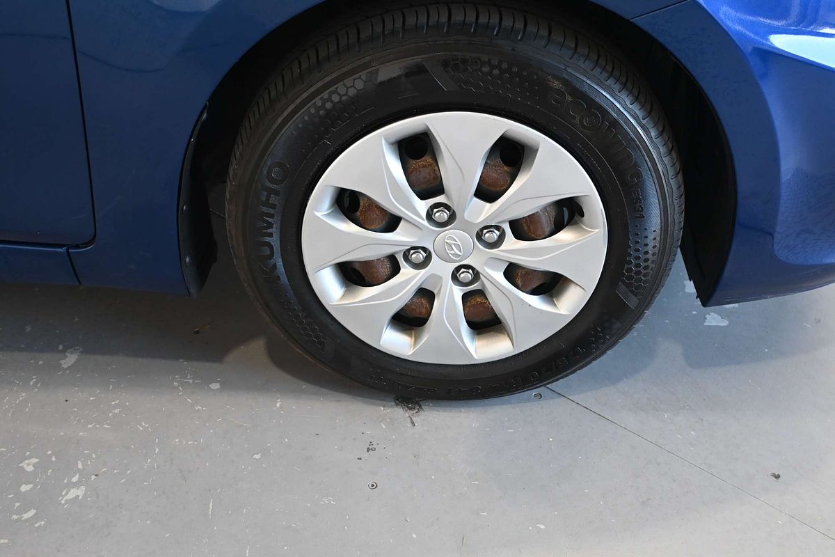 2016 Hyundai Accent Active RB4