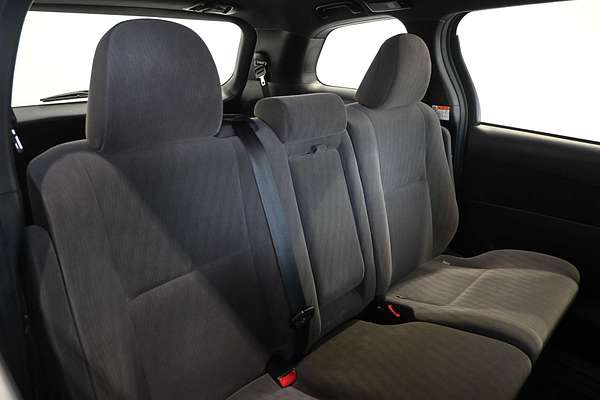 2018 Toyota Tarago GLi GSR50R