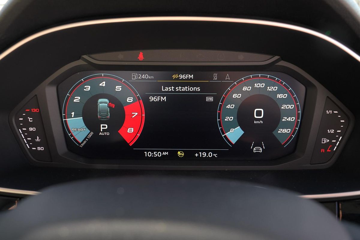 2022 Audi Q3 35 TFSI F3