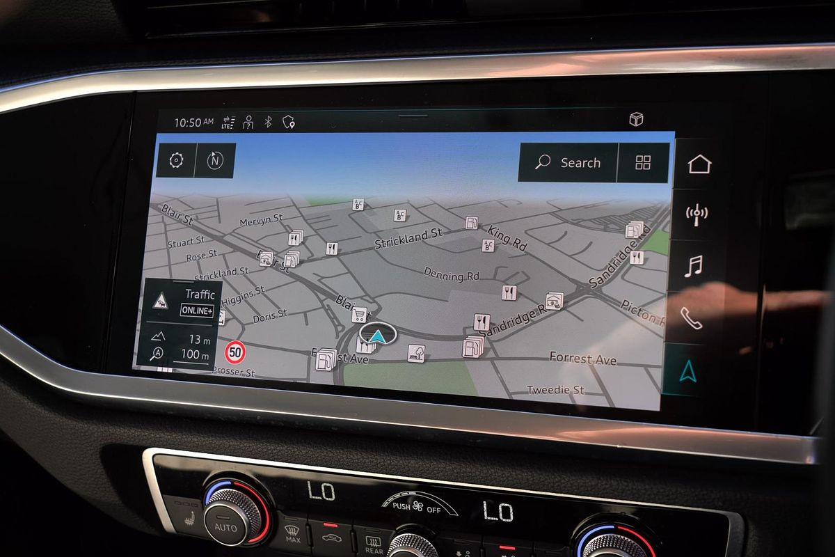 2022 Audi Q3 35 TFSI F3